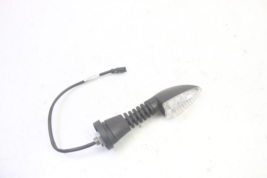 photo de CLIGNOTANT AVANT DROIT PIAGGIO MP3 HPE 350 (2018 - 2020) - Vue principale