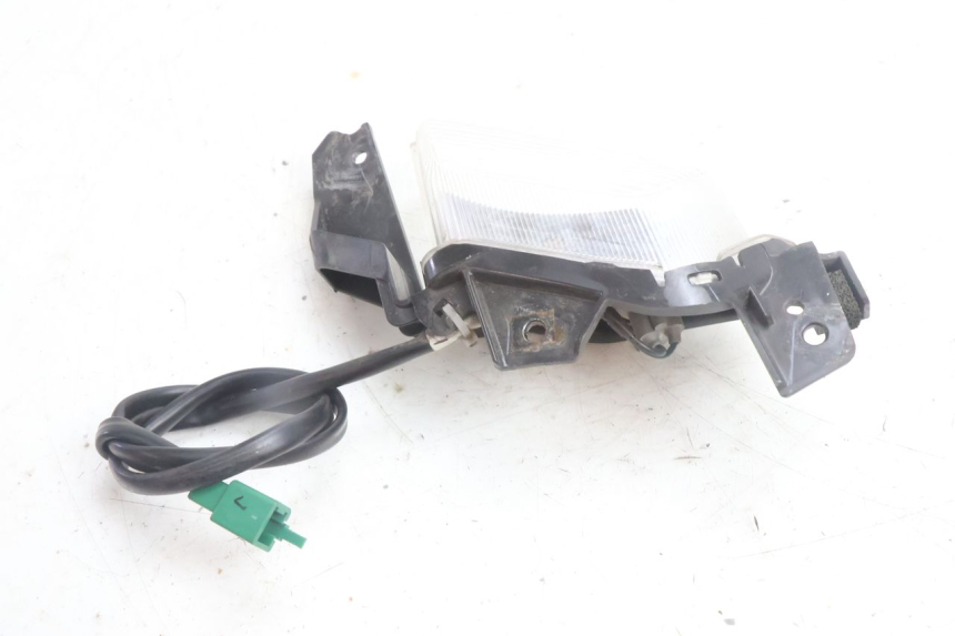 photo de CLIGNOTANT AVANT DROIT YAMAHA N-MAX NMAX 125 (2021 - 2024) - Zoom état d’usage