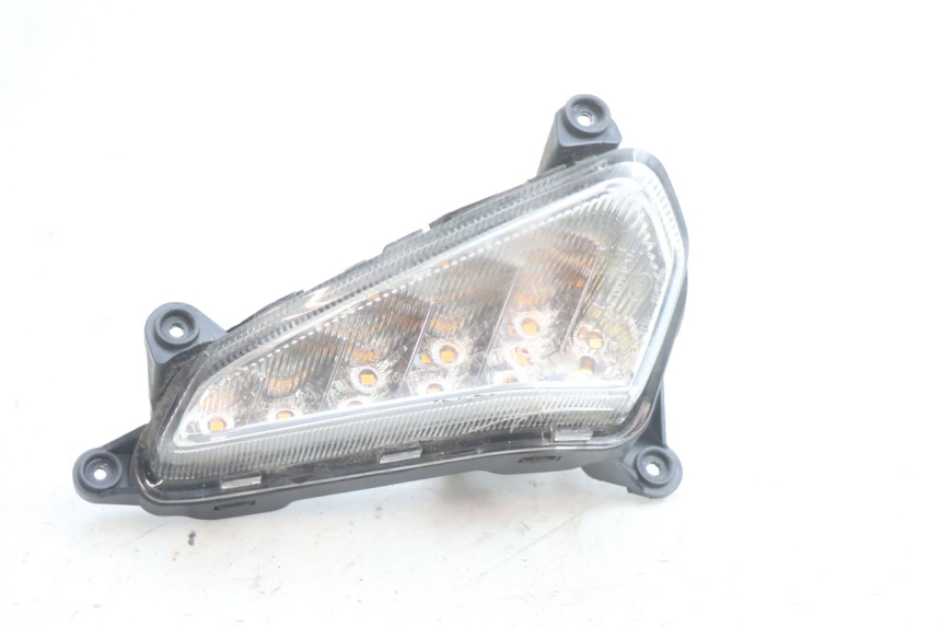 photo de CLIGNOTANT AVANT DROIT KYMCO LIKE 4T 50 (2019 - 2025) - Zoom état d’usage