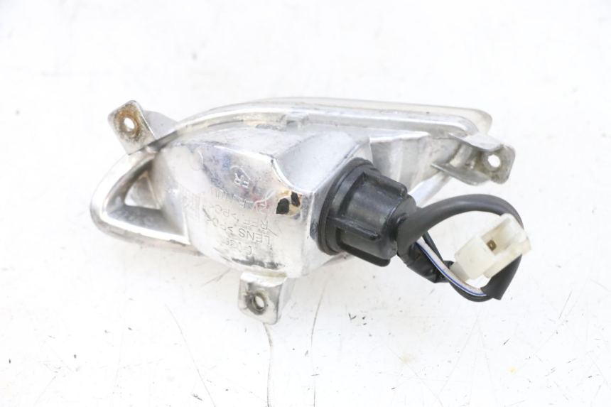 photo de CLIGNOTANT AVANT DROIT PIAGGIO NEW TYPHOON 50 (2018 - 2021) - Autre angle de vue