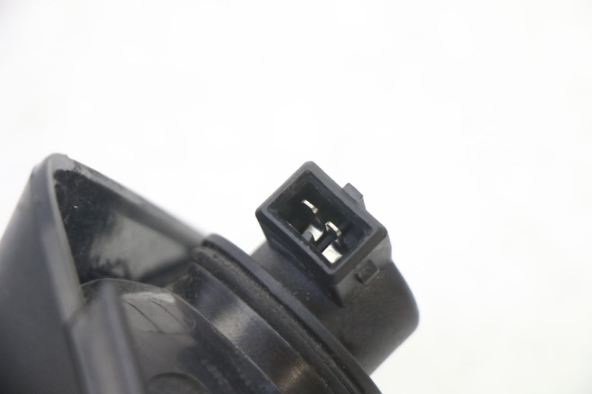photo de CLIGNOTANT AVANT DROIT PIAGGIO NRG POWER PUREJET 50 (2018 - 2021)