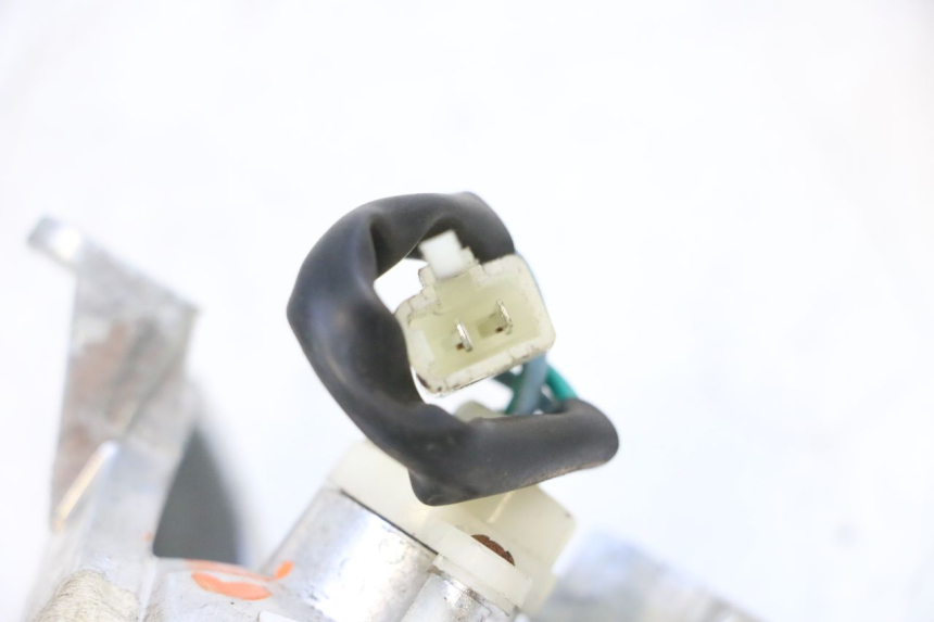 photo de CLIGNOTANT AVANT DROIT SYM ORBIT III 3 4T 50 (2018 - 2021) - Autre angle de vue