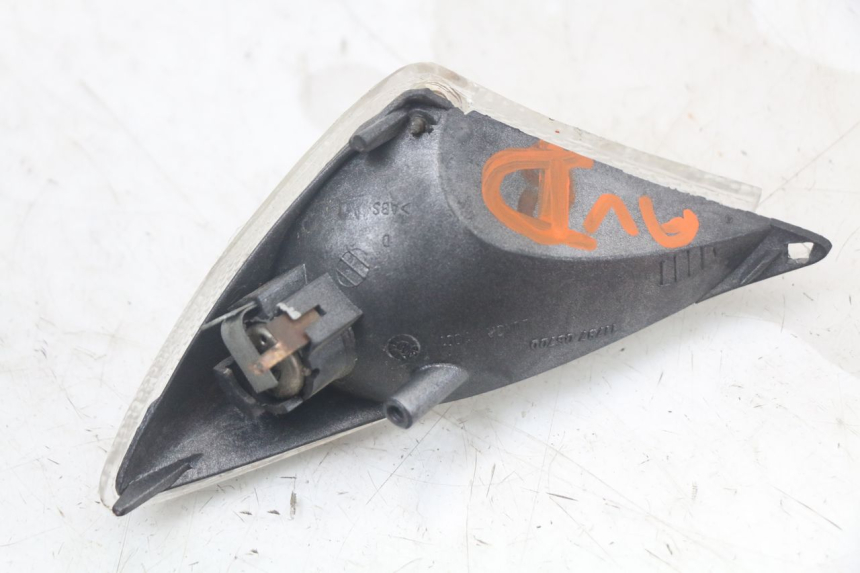 photo de CLIGNOTANT AVANT DROIT PEUGEOT SPEEDFIGHT 100 (1997 - 2007)