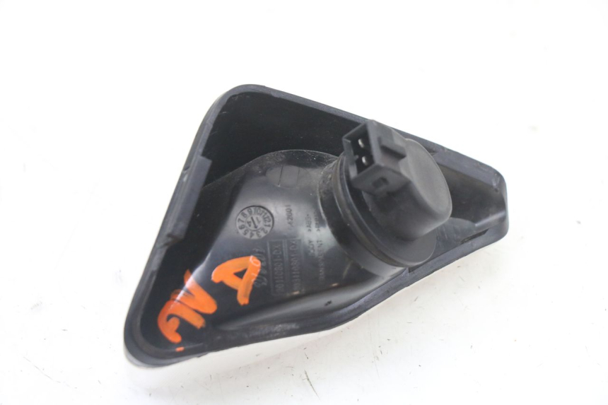 photo de CLIGNOTANT AVANT DROIT PIAGGIO NRG POWER PUREJET 50 (2018 - 2021)