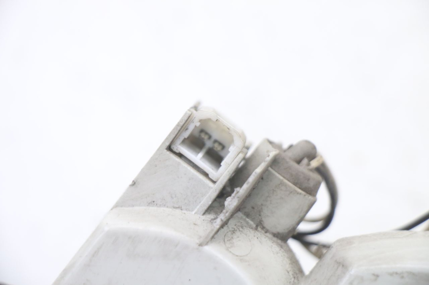photo de CLIGNOTANT AVANT DROIT PIAGGIO VESPA GRANTURISMO 125 (2003 - 2007)