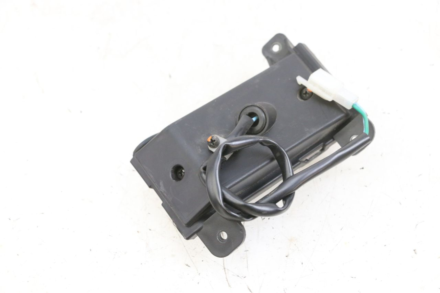 photo de CLIGNOTANT AVANT DROIT EFUN PUSA 1 - Zoom état d’usage