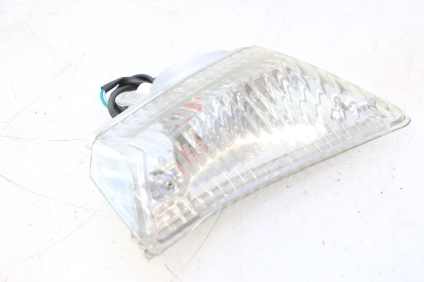 photo de CLIGNOTANT AVANT DROIT ORCAL RAPTOR 50 (2015 - 2021) - État de surface