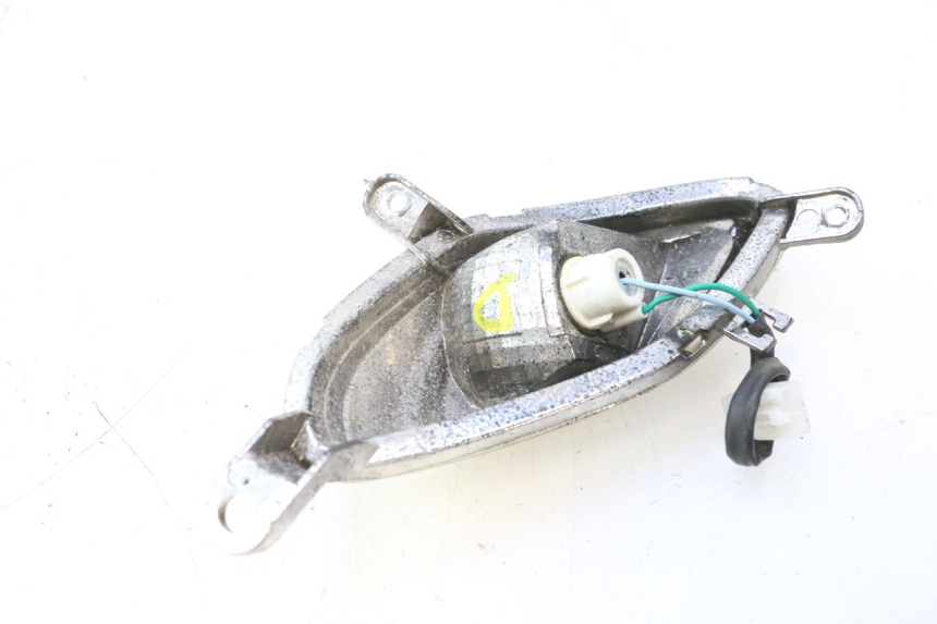 photo de CLIGNOTANT AVANT DROIT JM MOTORS SANTANA 50 (2014 - 2023) - Gros plan technique