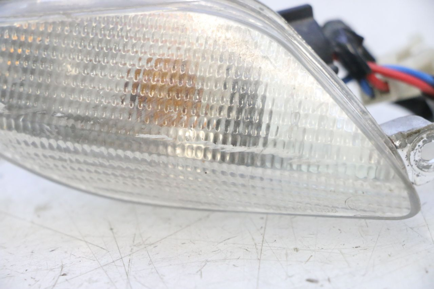 photo de CLIGNOTANT AVANT DROIT APRILIA SR 2T 50 (2012 - 2017) - État de surface