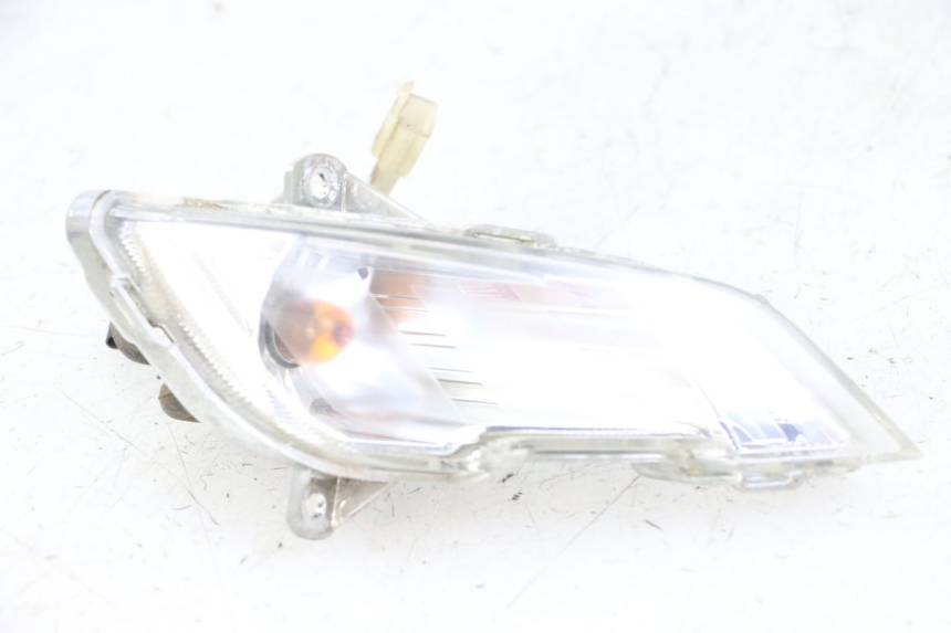 photo de CLIGNOTANT AVANT DROIT PEUGEOT TWEET 4T 50 (2014 - 2019)