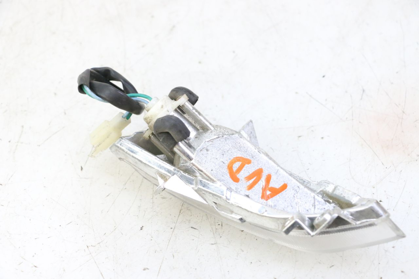 photo de CLIGNOTANT AVANT DROIT PEUGEOT TWEET PRO CARGO 50 (2018 - 2020)