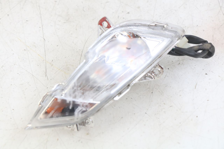 photo de CLIGNOTANT AVANT DROIT PEUGEOT TWEET 125 (2018 - 2021)