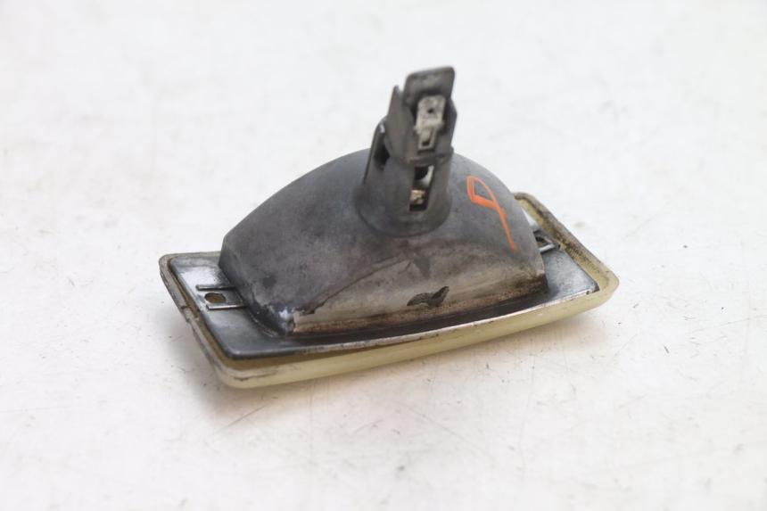 photo de CLIGNOTANT AVANT DROIT PIAGGIO VESPA PK FL 2T 50 (1990 - 1996) - Autre angle de vue