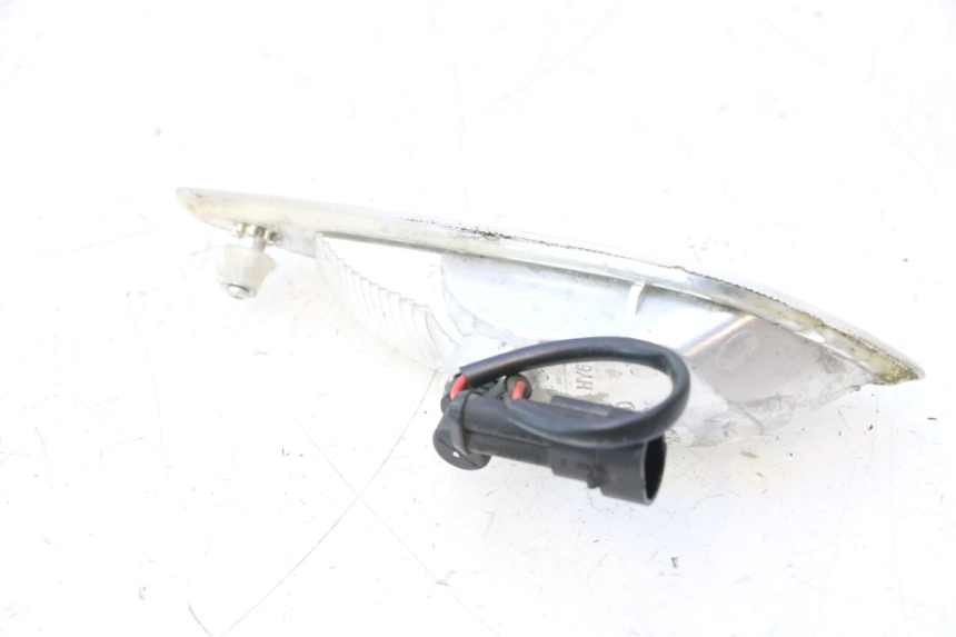 photo de CLIGNOTANT AVANT DROIT PIAGGIO VESPA PRIMAVERA 2T 50 (2013 - 2018) - Zoom état d’usage