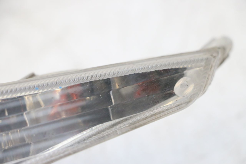 photo de CLIGNOTANT AVANT DROIT PEUGEOT VIVACITY NEW 2T 50 (2008 - 2017) - Zoom état d’usage