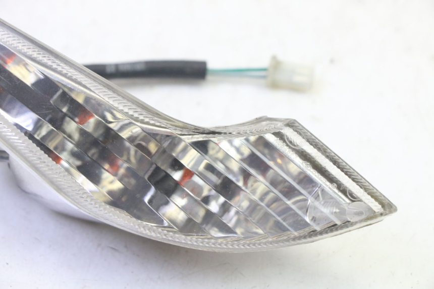 photo de CLIGNOTANT AVANT DROIT PEUGEOT VIVACITY NEW 4T 50 (2008 - 2017)