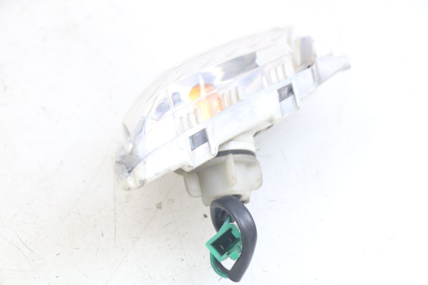 photo de CLIGNOTANT AVANT DROIT YAMAHA X-MAX XMAX 250 (2006 - 2009)
