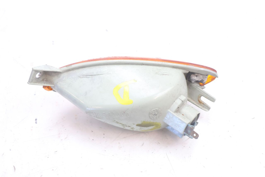 photo de CLIGNOTANT AVANT DROIT PIAGGIO X9 AMALFI 180 (2000 - 2003) - Zoom état d’usage