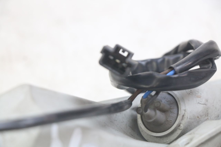 photo de CLIGNOTANT AVANT DROIT YAMAHA YP MAJESTY 400 (2004 - 2008)