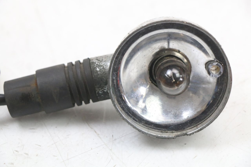 photo de Front left turn signal HYOSUNG GV AQUILA 125 (2000 - 2004) - Détail de la pièce