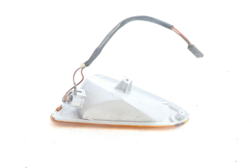 photo de CLIGNOTANT AVANT GAUCHE BMW C1 125 (2000 - 2003) - Autre angle de vue