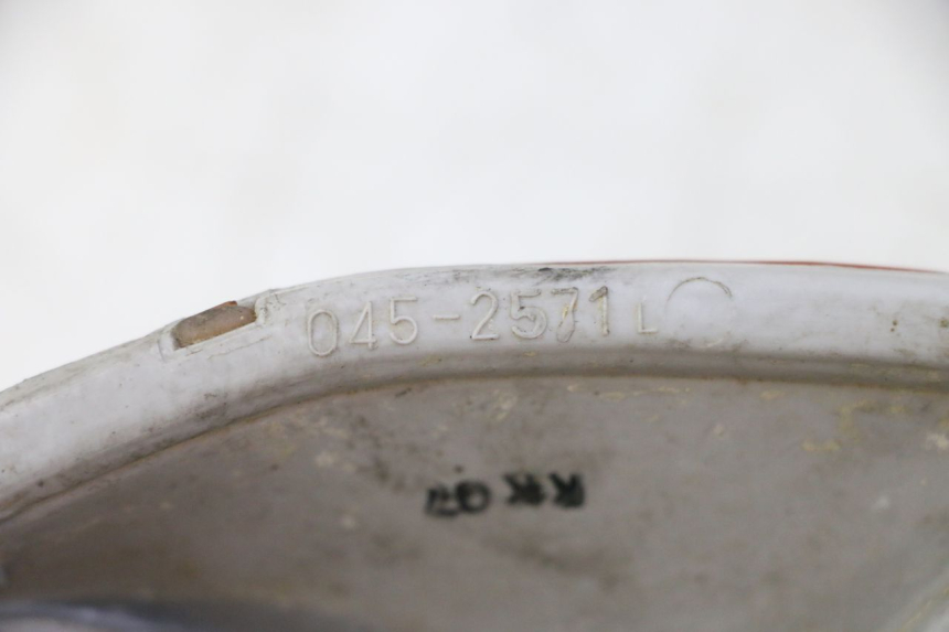 photo de CLIGNOTANT AVANT GAUCHE HONDA CBR F SC25 1000 (1989 - 1992)