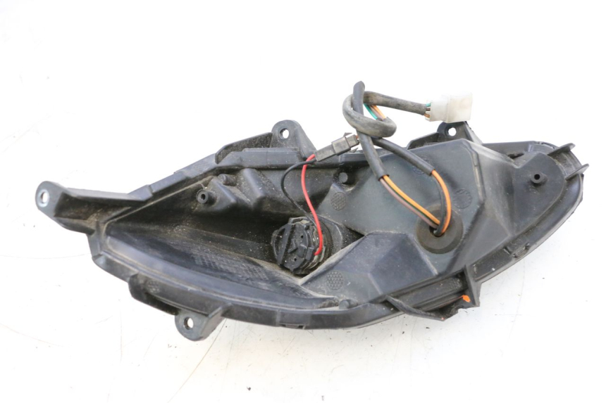 photo de CLIGNOTANT AVANT GAUCHE JM MOTORS EVOLIS 4T 50 (2018 - 2022) - Points de fixation