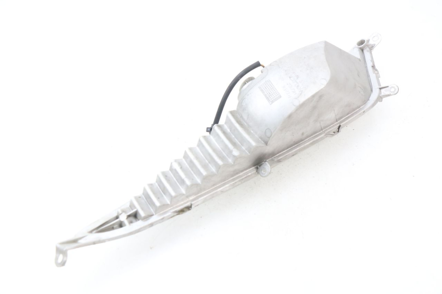 photo de CLIGNOTANT AVANT GAUCHE HONDA FES PANTHEON 125 (2003 - 2007) - État de surface