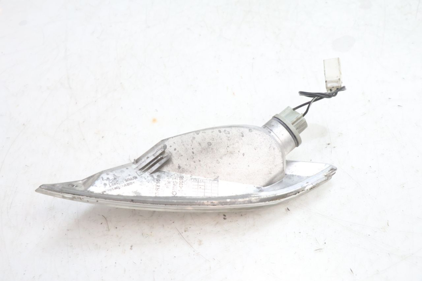 photo de CLIGNOTANT AVANT GAUCHE PIAGGIO FLY 2T 50 (2004 - 2017) - Vue d’ensemble