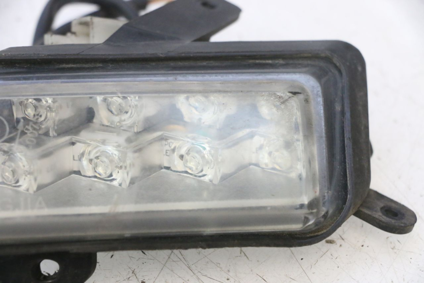 photo de CLIGNOTANT AVANT GAUCHE NECO GPX LC 2T 50 (2014 - 2018) - État de surface
