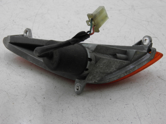 photo de CLIGNOTANT AVANT GAUCHE HONDA SH 125 (2003 - 2004)