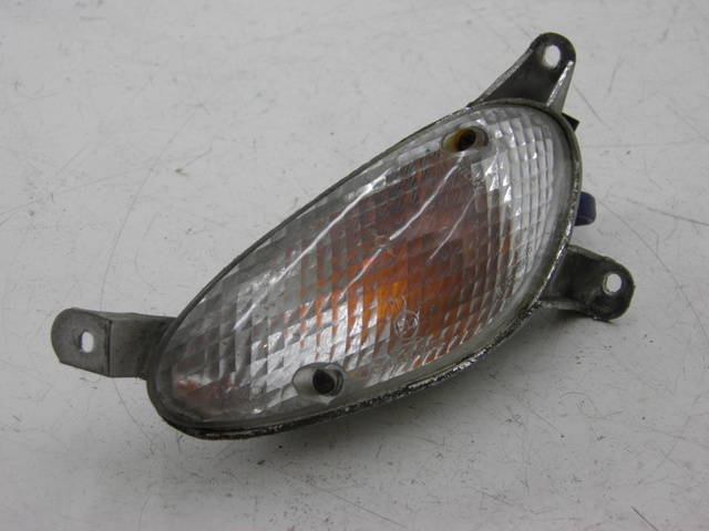 photo de CLIGNOTANT AVANT GAUCHE KYMCO SPACER 50 (1998 - 2009)
