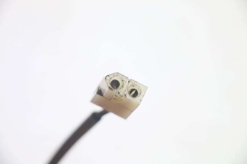 photo de CLIGNOTANT AVANT GAUCHE PEUGEOT LUDIX 50 (2005 - 2007) - Vue d’ensemble