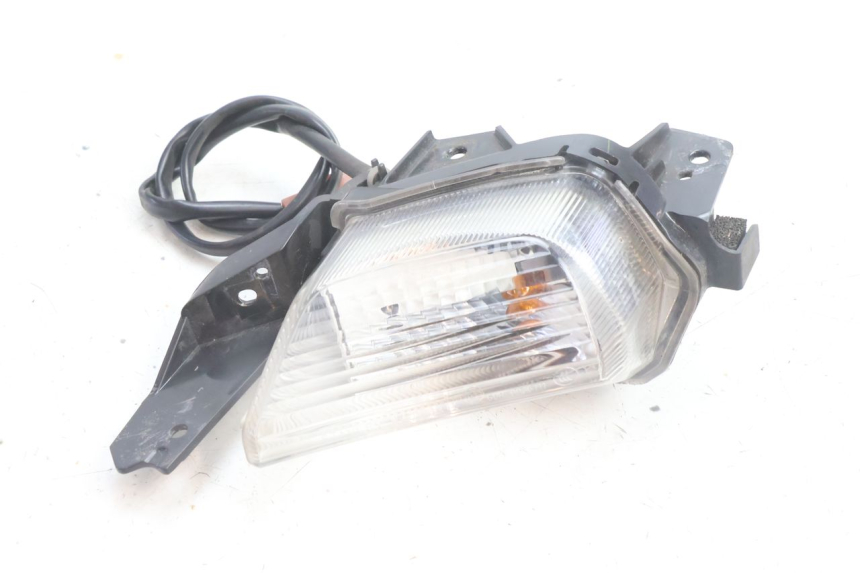 photo de CLIGNOTANT AVANT GAUCHE YAMAHA N-MAX NMAX 125 (2021 - 2024) - Vue principale