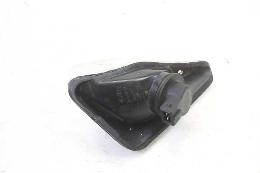 photo de CLIGNOTANT AVANT GAUCHE PIAGGIO NRG POWER PUREJET 50 (2018 - 2021)