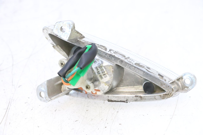 photo de CLIGNOTANT AVANT GAUCHE SYM ORBIT III 3 4T 50 (2018 - 2021) - Points de fixation