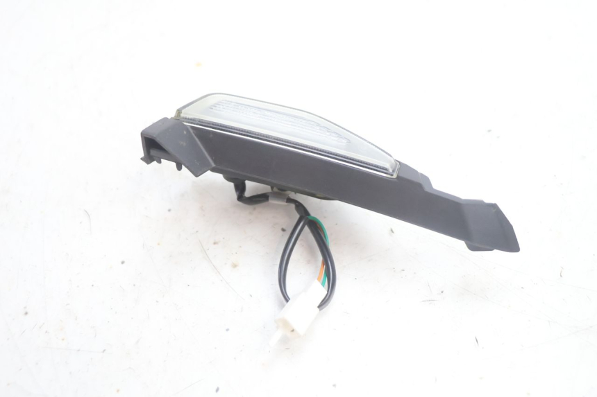 photo de CLIGNOTANT AVANT GAUCHE JM MOTORS R-MAX TECH 50 (2024 - 2026) - Zoom état d’usage