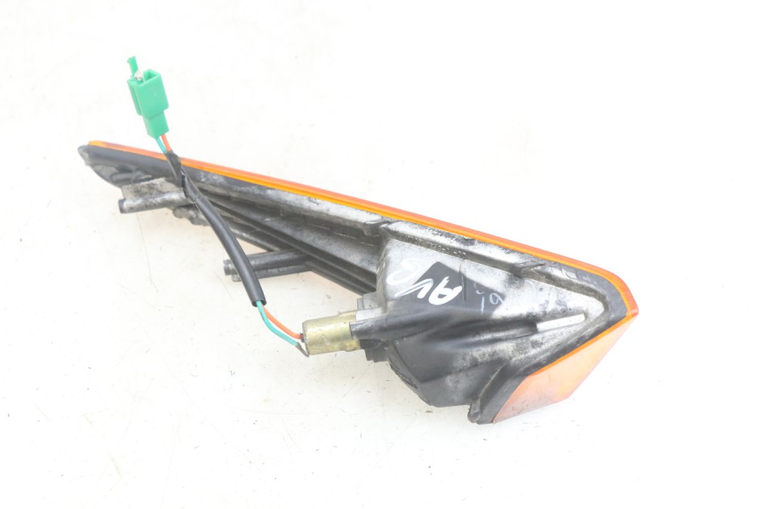 photo de CLIGNOTANT AVANT GAUCHE HONDA SCV LEAD 100 (2003 - 2007)