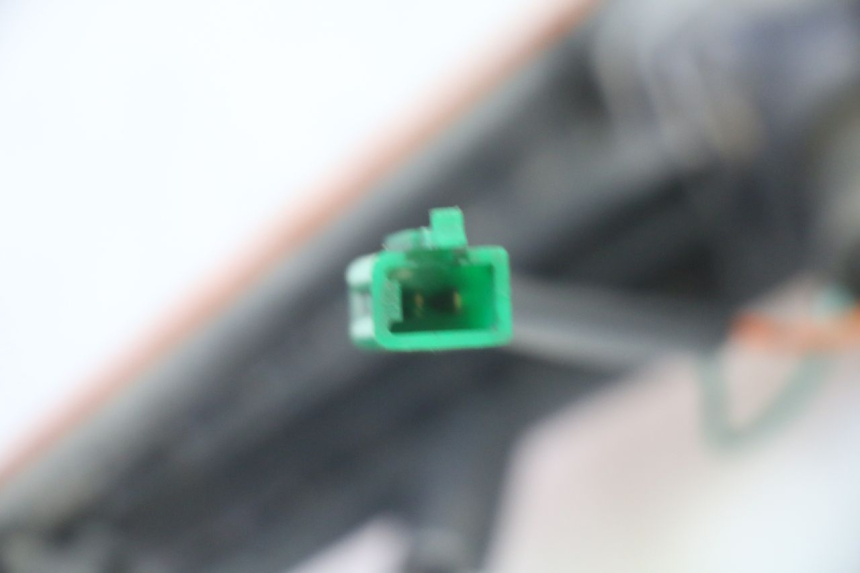 photo de CLIGNOTANT AVANT GAUCHE HONDA SCV LEAD 100 (2003 - 2007)