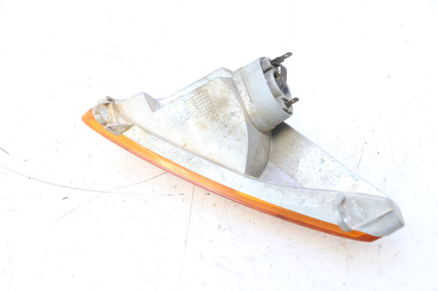 photo de CLIGNOTANT AVANT GAUCHE HONDA SH 125 (2001 - 2003) - Vue d’ensemble