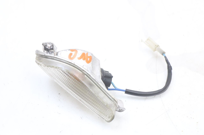 photo de CLIGNOTANT AVANT GAUCHE APRILIA SR MOTARD 50 (2012 - 2018) - Autre angle de vue