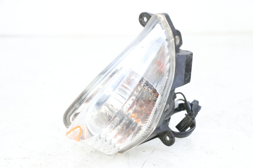 photo de CLIGNOTANT AVANT GAUCHE SUZUKI BURGMAN 125 (2015 - 2017)