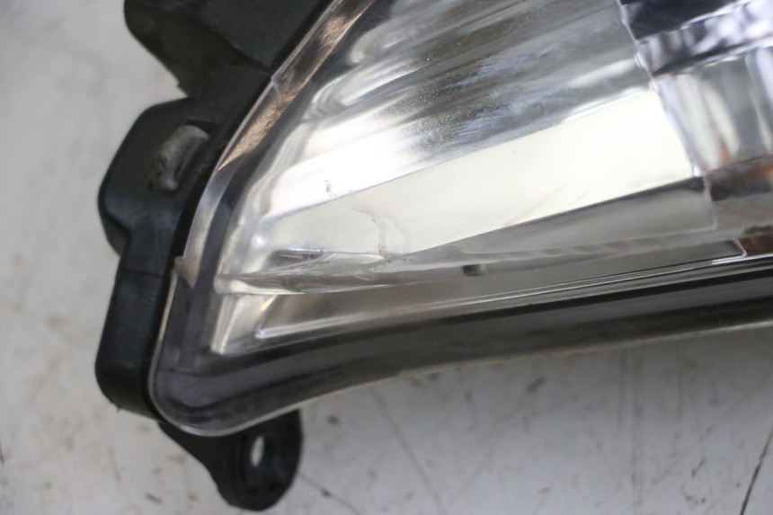photo de CLIGNOTANT AVANT GAUCHE SUZUKI BURGMAN 125 (2015 - 2017)