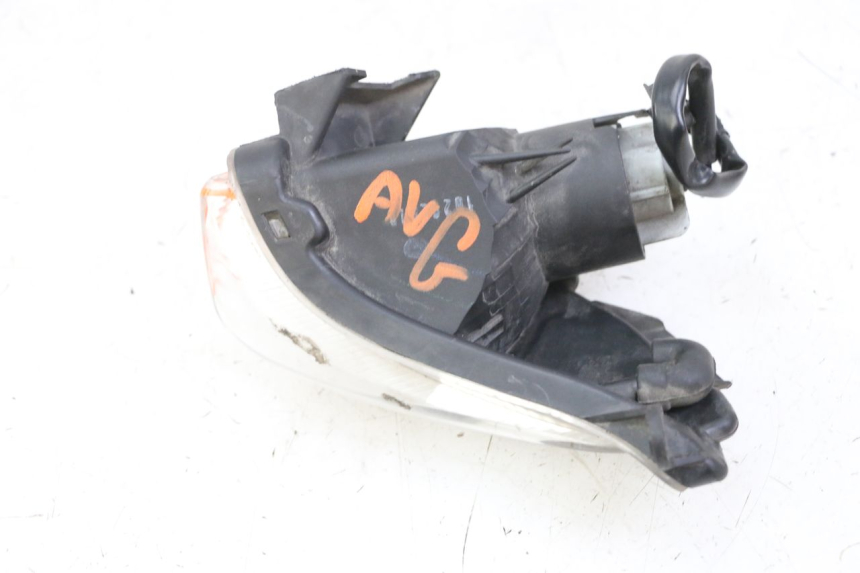 photo de CLIGNOTANT AVANT GAUCHE SUZUKI BURGMAN 125 (2015 - 2017)