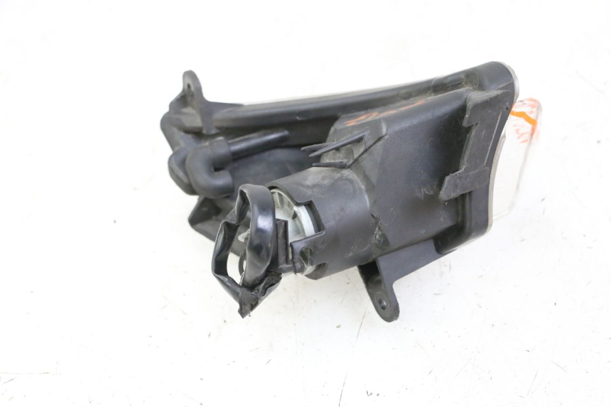 photo de CLIGNOTANT AVANT GAUCHE SUZUKI BURGMAN 125 (2015 - 2017)