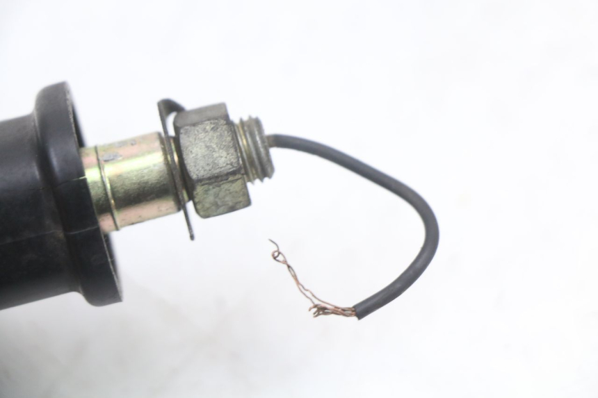 photo de CLIGNOTANT AVANT GAUCHE SUZUKI GSX E 250 (1982 - 1983)