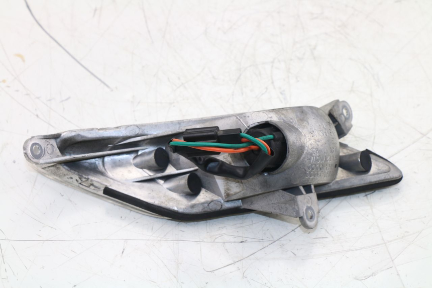 photo de CLIGNOTANT AVANT GAUCHE SYM HD EVO 125 (2006 - 2010)