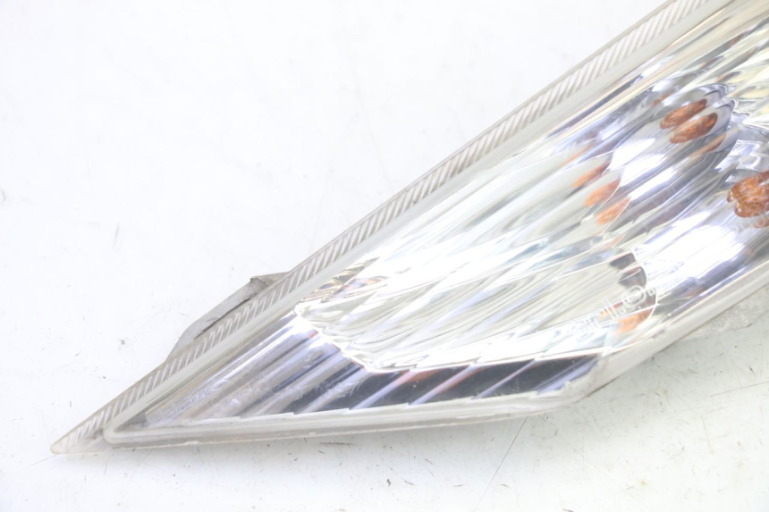 photo de CLIGNOTANT AVANT GAUCHE PIAGGIO X8 125 (2004 - 2007) - Détail de la pièce