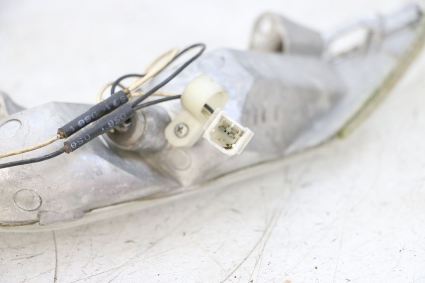 photo de CLIGNOTANT AVANT GAUCHE PIAGGIO X8 125 (2004 - 2007) - Vue d’ensemble