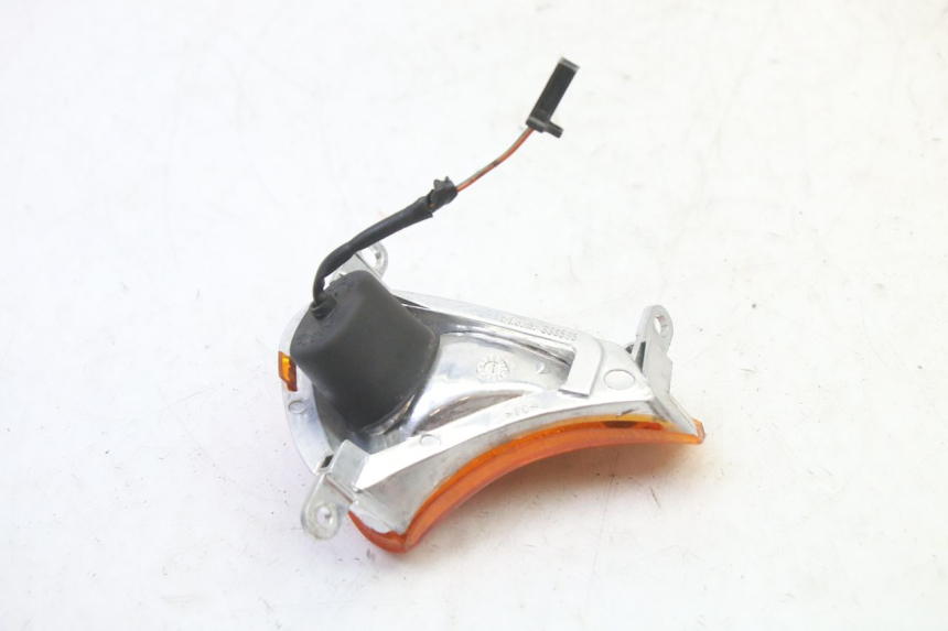 photo de CLIGNOTANT AVANT GAUCHE HONDA X8R 50 (1998 - 2003)